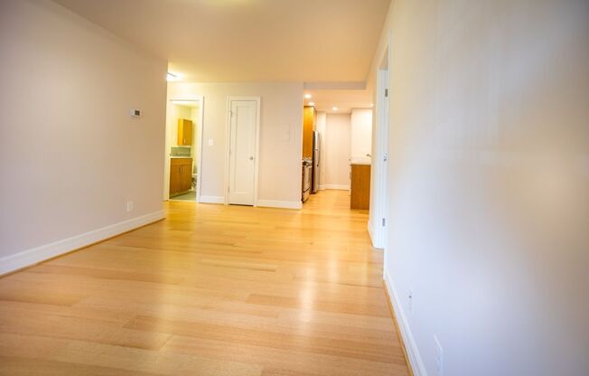 2 beds, 1 bath, 912 sqft, $3,495, Unit 0112
