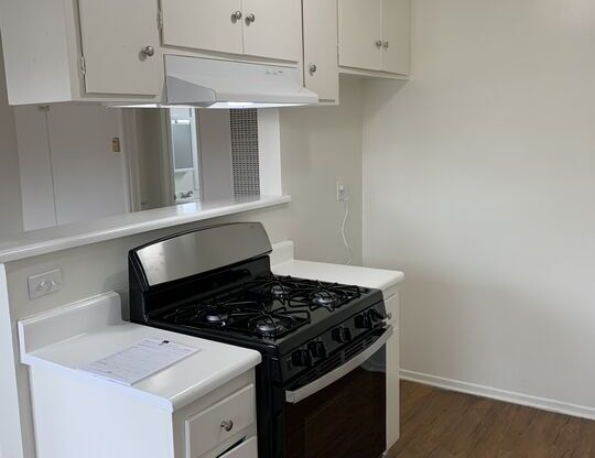 1 bed, 1 bath, 600 sqft, $1,895, Unit 7