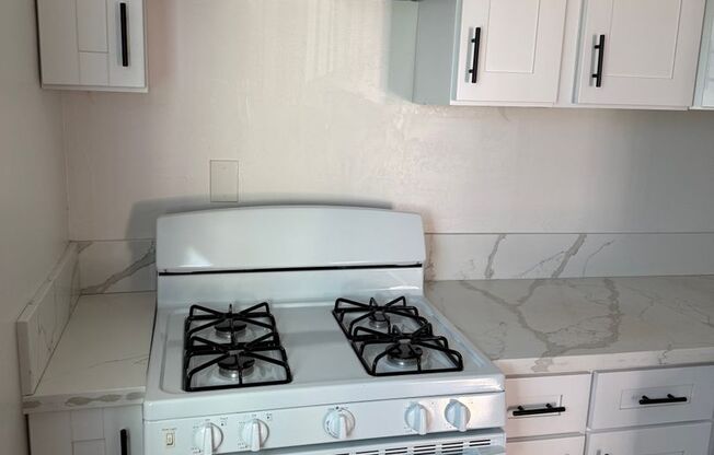 Studio, 1 bath, 325 sqft, $1,695, Unit 2269-01