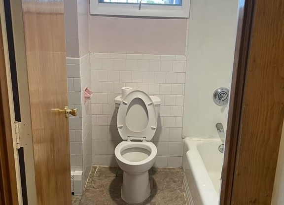 128 INDEPENDENCE AVE