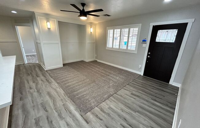Heavily Upgraded N. Phx 4/2 w/Pool + 1 Car Garage!