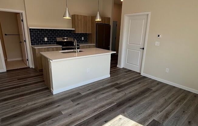 2 beds, 2 baths, 720 sqft, $1,849, Unit 820 #305