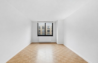 1 bed, 1 bath, 610 sqft, $4,250, Unit 7C