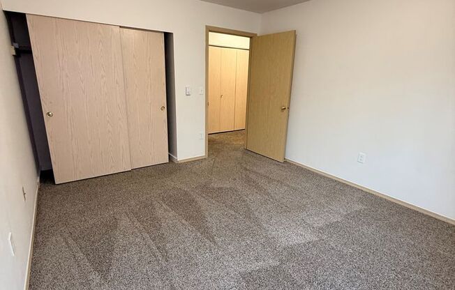 2 beds, 2 baths, 1,120 sqft, $1,695, Unit 3754