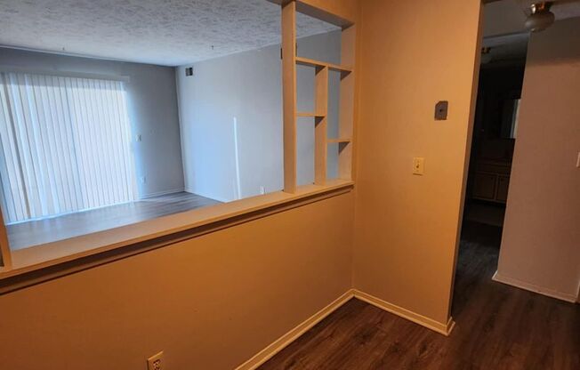 1 bed, 1 bath, 650 sqft, $775, Unit Unit 206