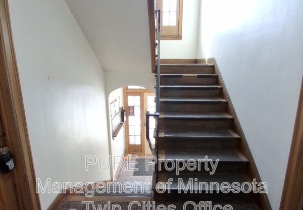 3125 3 AVE S