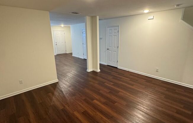 3 beds, 2.5 baths, 1,750 sqft, $1,725, Unit 82 BC