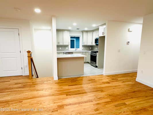 84 BIONIA AVE