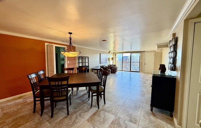 3 beds, 2 baths, 1,644 sqft, $4,600, Unit 711