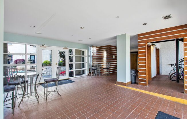 1 bed, 1 bath, 512 sqft, $1,250, Unit APT 303