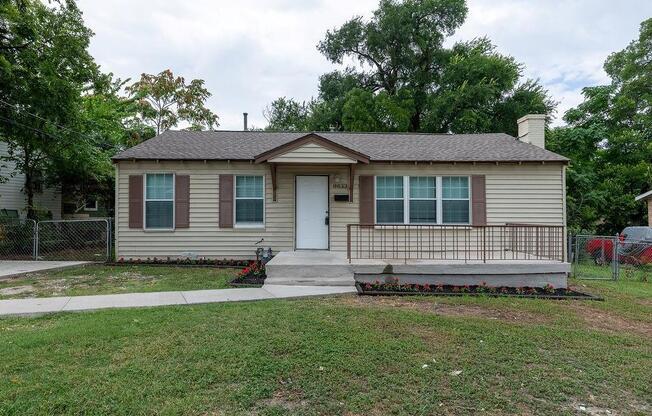 6633 RACINE