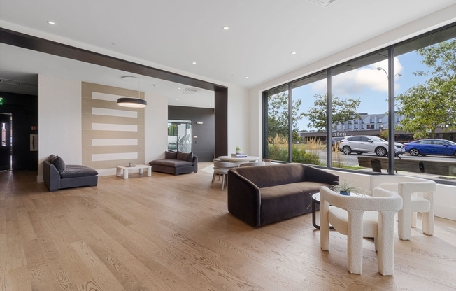 1 bed, 1 bath, 708 sqft, $2,900, Unit 303