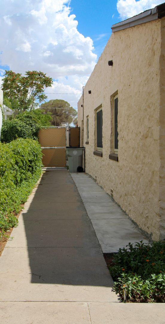 900 Winter Back Unit Fully Furnished Kern Place Studio – All Utilities Included, Near UTEP & Cincinnati St.