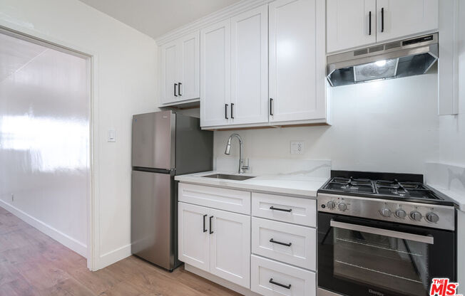 1624 S ST ANDREWS PL