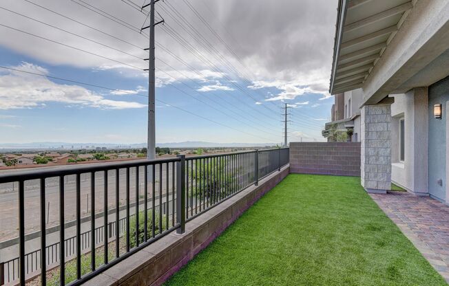 3 beds, 3 baths, $2,710