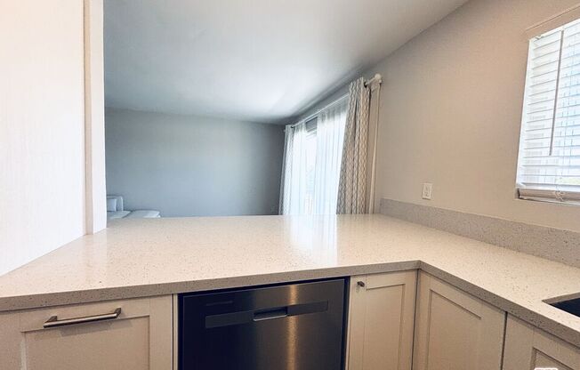 5000 S Centinela Ave