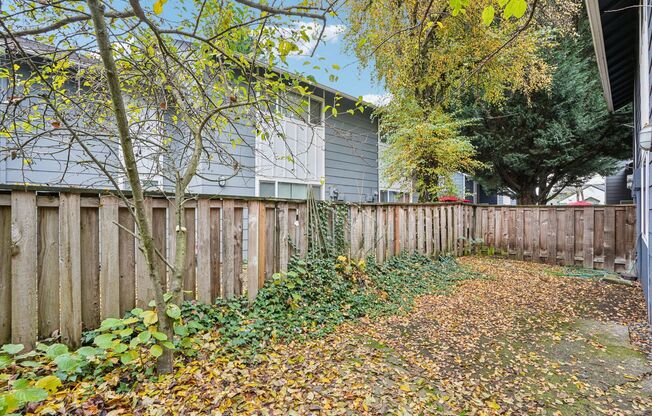 3 beds, 1.5 baths, 1,246 sqft, $2,199, Unit 2611-1