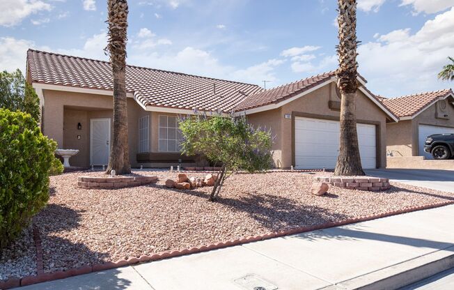 Henderson Single Story next to the Mountains