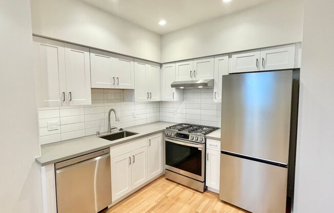 Newly Remodeled Stunning 1BD/1BA Marina Apartment! In Unit Laundry! Location! PROGRESSIVE