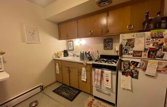 1 bed, 1 bath, 450 sqft, $895, Unit 19