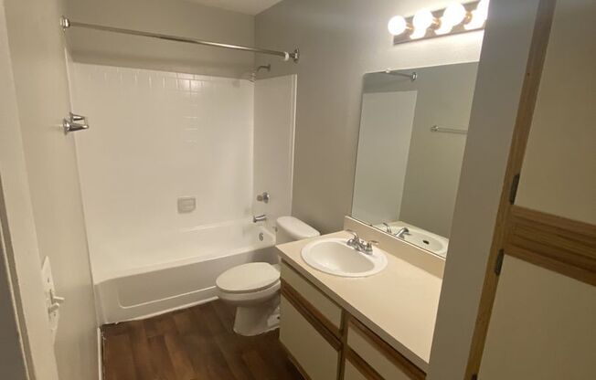 1 bed, 1 bath, $1,275