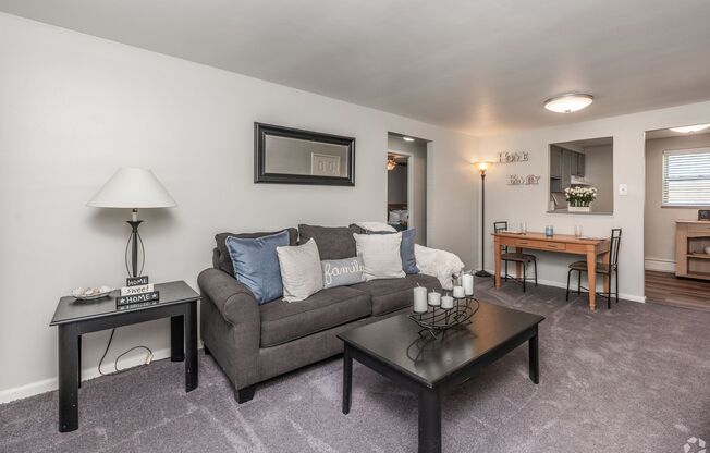 Cloverleaf Village Apartments