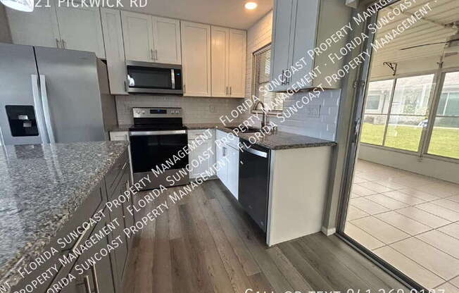 8521 PICKWICK RD
