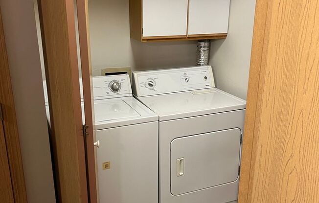 1 bed, 1 bath, 772 sqft, $1,039, Unit 1-106