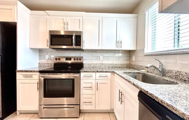 1625 SW 1st Ave 6-Plex