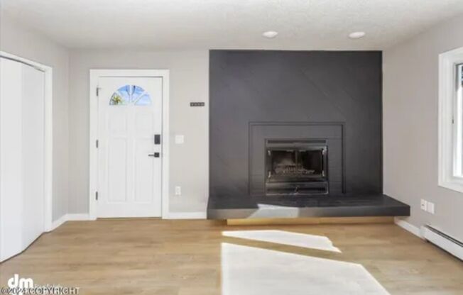 Cozy 2 bedroom in a great location