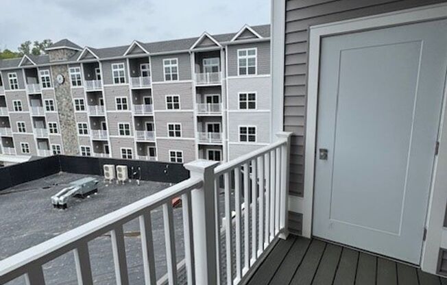 Studio, 1 bath, 630 sqft, $2,050, Unit Apt 1306