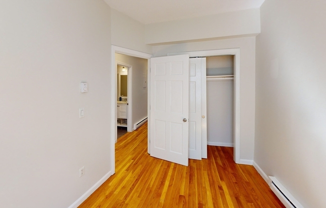4 beds, 1 bath, 1,200 sqft, $4,400, Unit 1