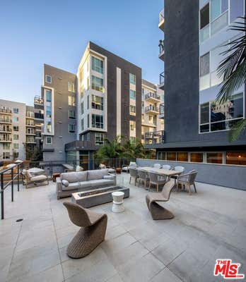 1120 W 6 ST