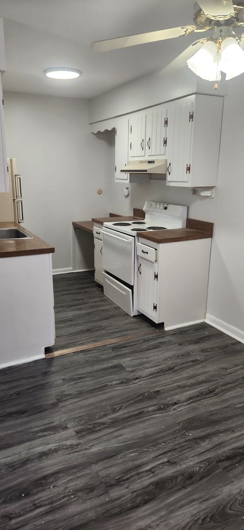 Taylor Court Apartments