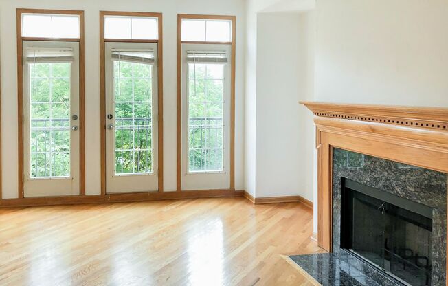 1321 W. Belmont