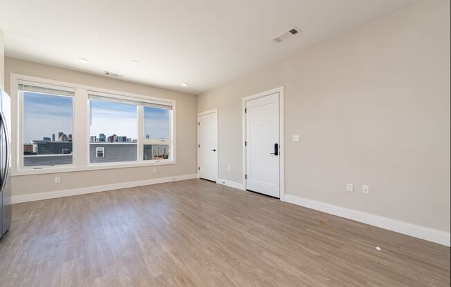 2 beds, 1 bath, 825 sqft, $3,525, Unit Unit 203