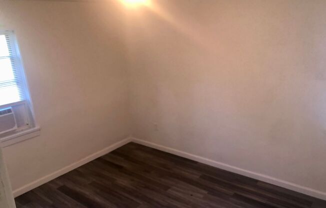 2 beds, 1 bath, 800 sqft, $850, Unit 118 A