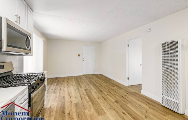 1 bed, 1 bath, 650 sqft, $2,095, Unit 10