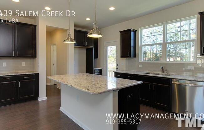 1439 SALEM CRK DR