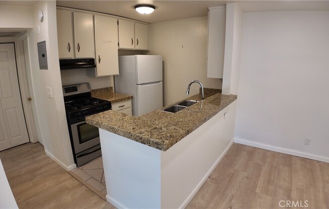 1 bed, 1 bath, 605 sqft, $2,400, Unit 208