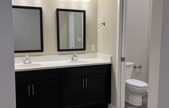 3 beds, 2 baths, 1,471 sqft, $2,900, Unit 208