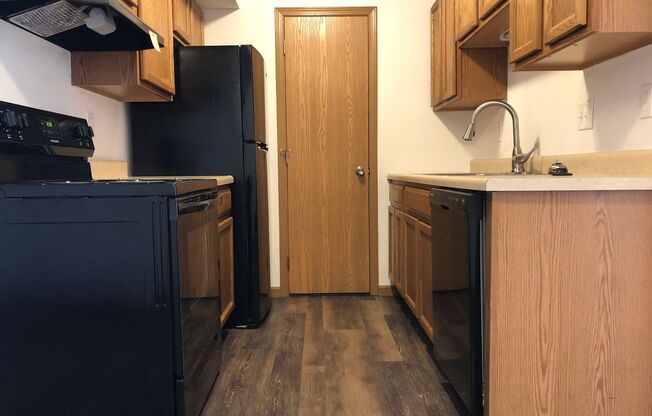 1 bed, 1 bath, 612 sqft, $1,025, Unit 1670-02 PVC