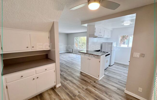 1006 N. Orange Grove Avenue