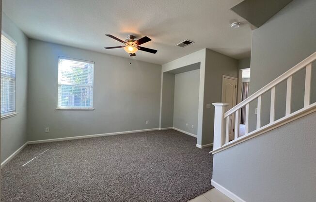Charming and Clean 3 bed/3 bath in The Hamptons Natomas