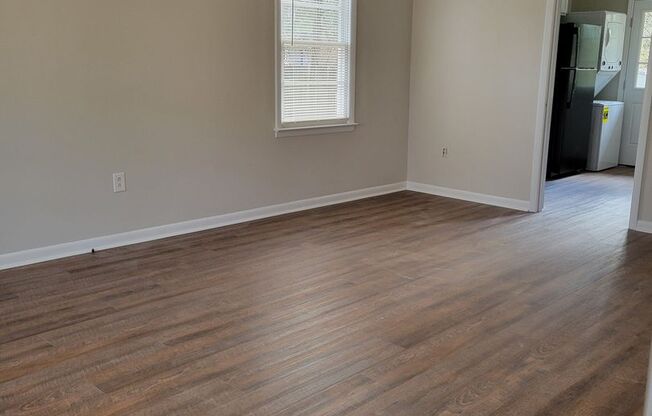 Newly renovated 2 bedroom 1 bath duplex!