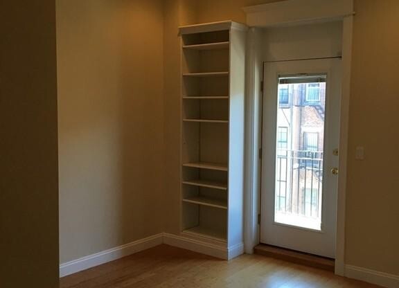 19 WORCESTER SQ