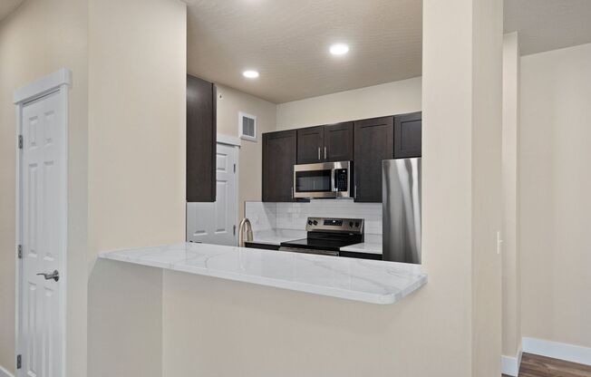 2 beds, 2 baths, 1,270 sqft, $1,750, Unit H-101