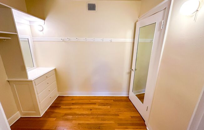 Studio, 1 bath, 480 sqft, $1,495, Unit 104