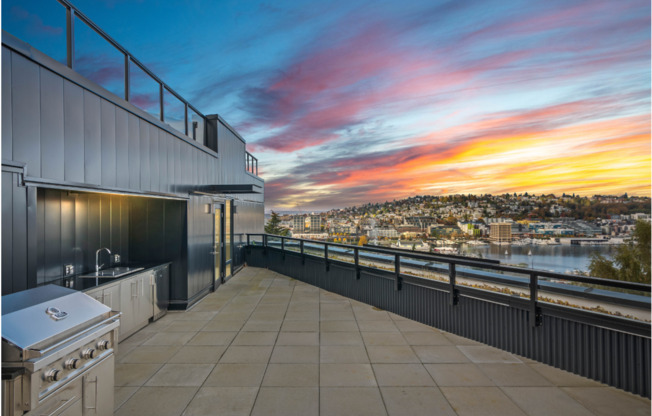 Studio, 1 bath, 408 sqft, $1,325, Unit 414