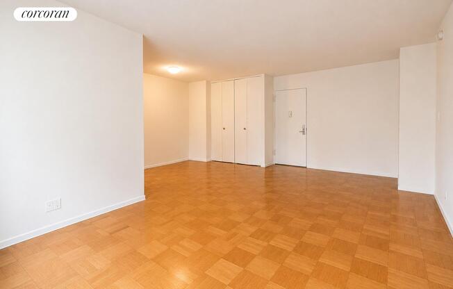1 bed, 1 bath, 710 sqft, $4,400, Unit 7B